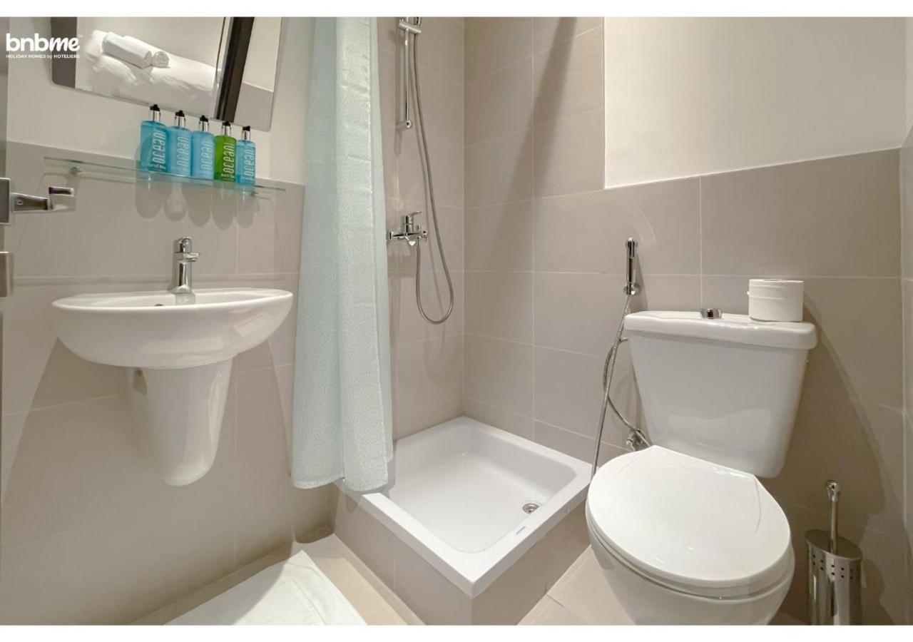 Bnbme - Boulevard Heights Apartment Дубай Екстериор снимка